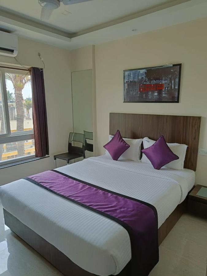 Sheldon Inn Калькутта Экстерьер фото